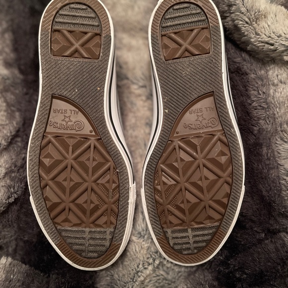 Grey knit slip on converse size 6 - Picture 4 of 4